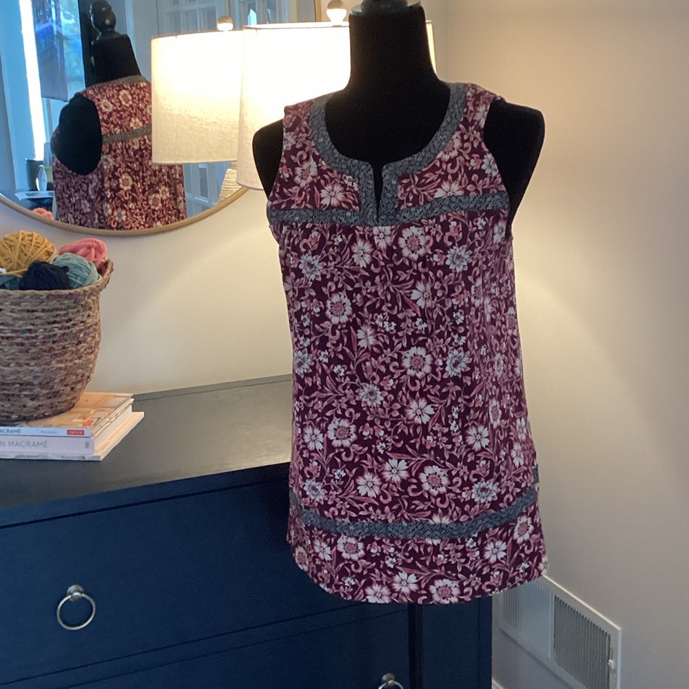 J. Jill Maroon and coral Floral sleeveless Top